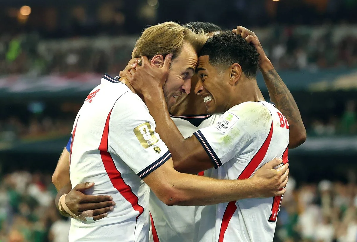 Jude Bellingham and Harry Kane of England