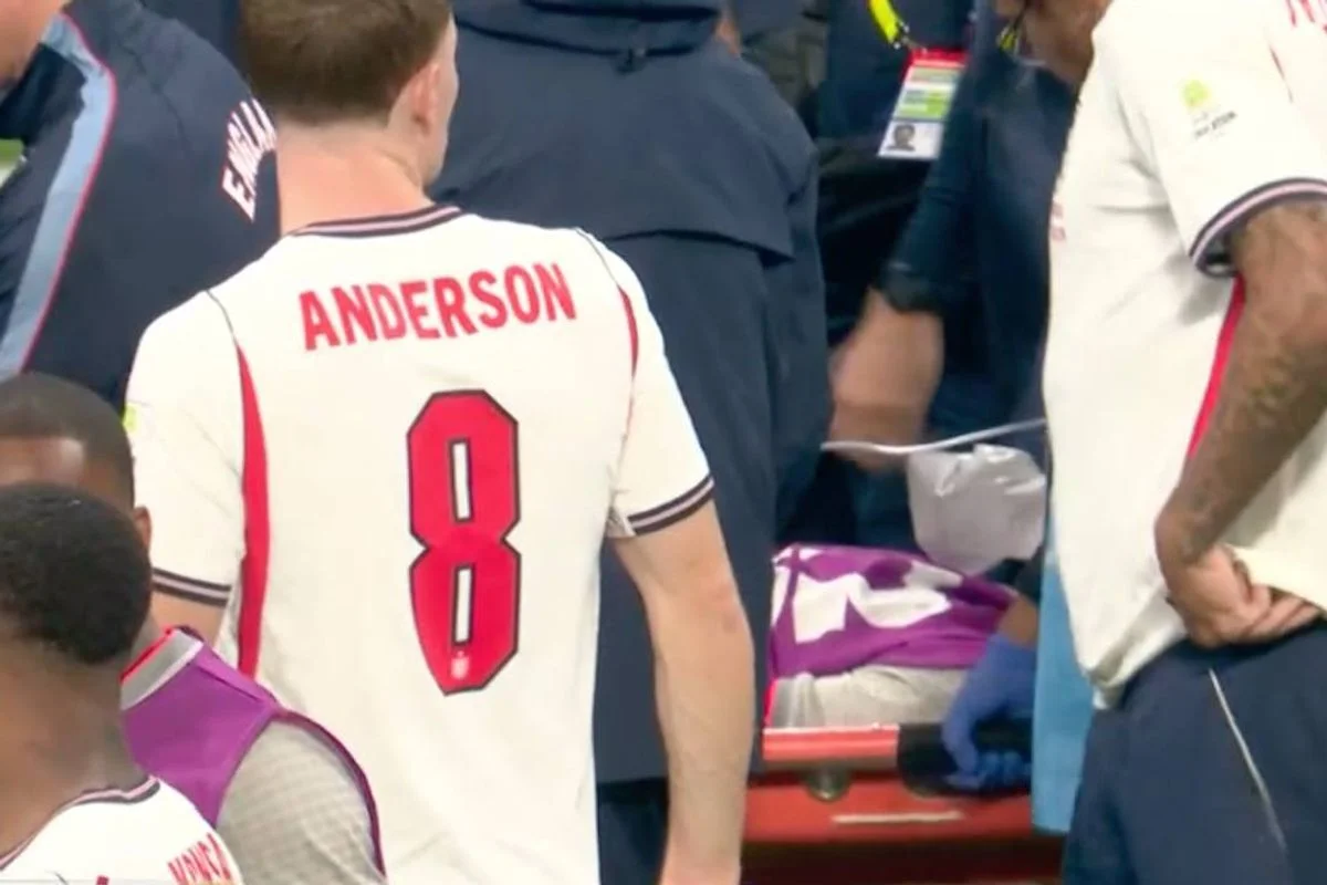 Jordan Henderson suffered a potentially serious injury after the final whistle